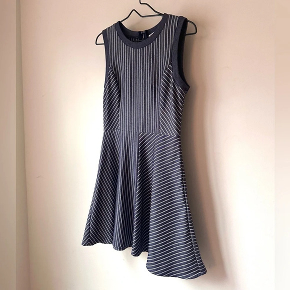 BCBGeneration Sleeveless Stripe Flare Denim Dress – Size 8 - Picture 4 of 11